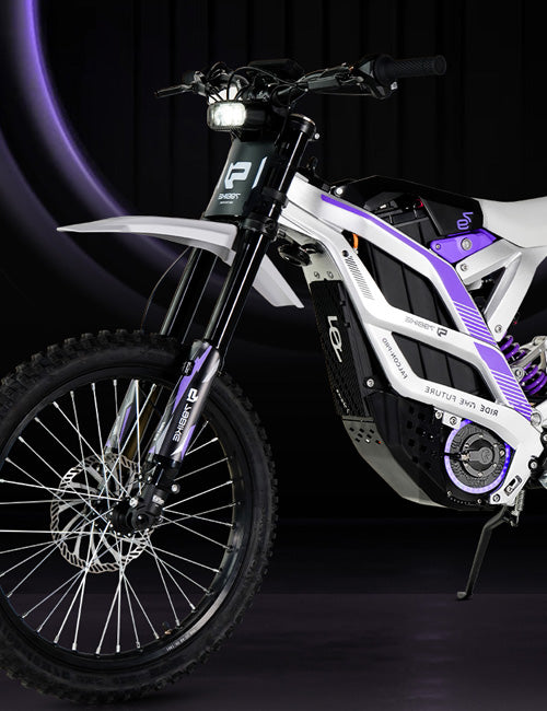 Describes the appearance of the image